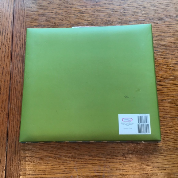 Our family scrapbook kit - unused - Picture 8 of 9